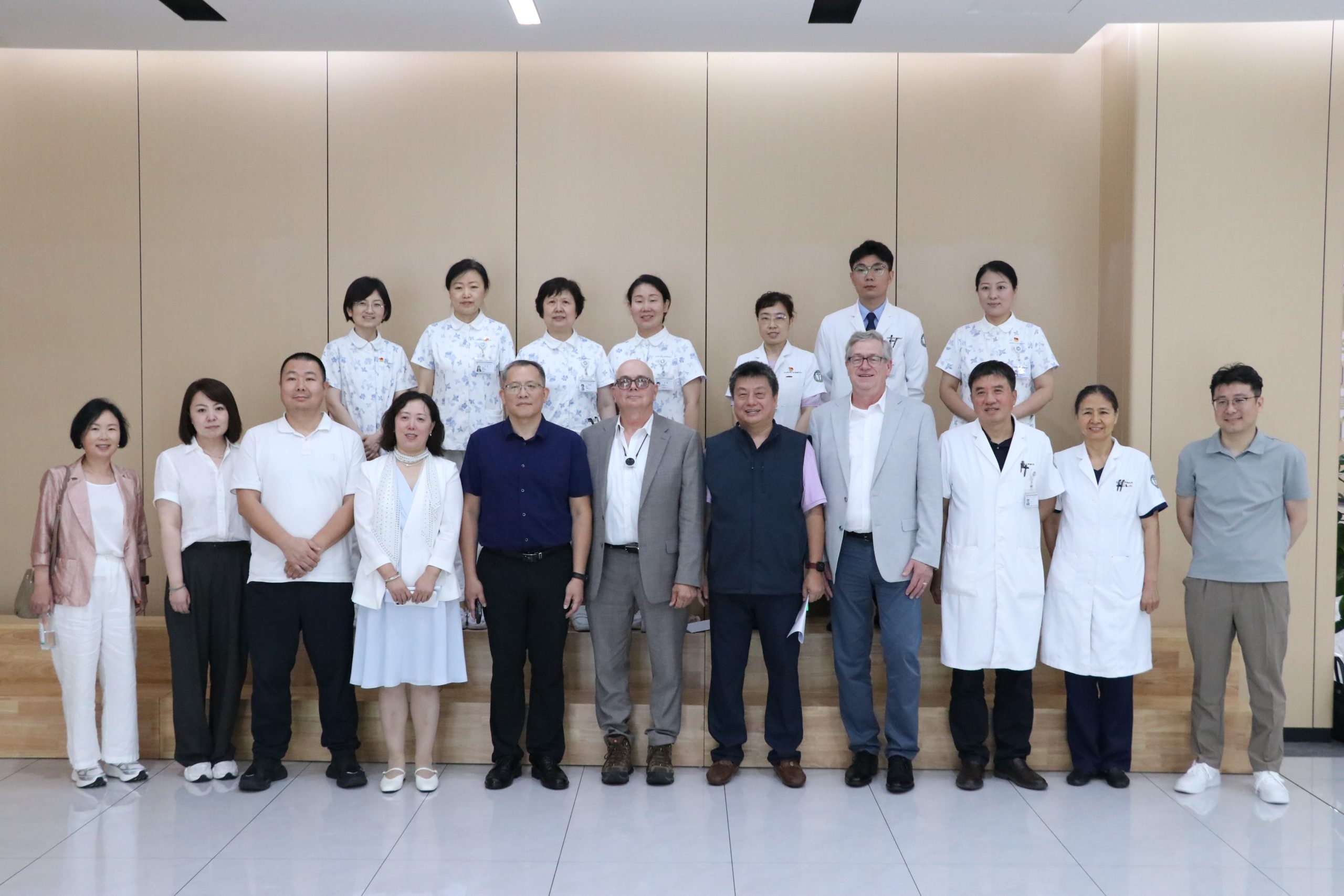 AAEC代表团走进天津